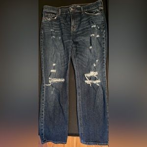 Mid rise destroyed boyfriend jeans